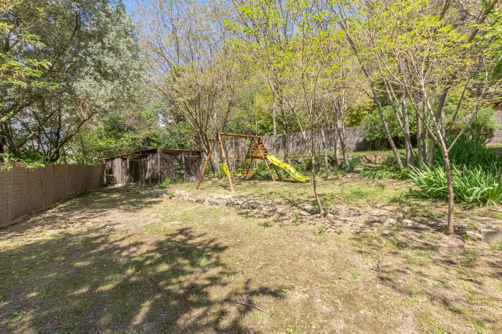 Maison Avec Piscine Location De Vacances Ferme Pedagogique Du Dolmen Le Pouget Exterior photo
